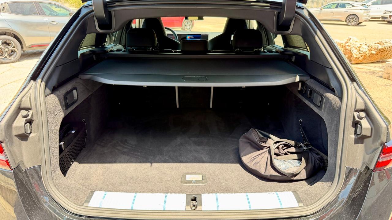BMW M5 G99 Touring 4.4 727cv auto Full Full Opt