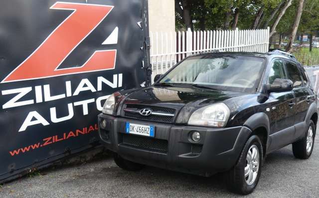 Hyundai TUCSON 4wd ..PELLE TOTALE..BENZINA..QUALSIASI PROVA..