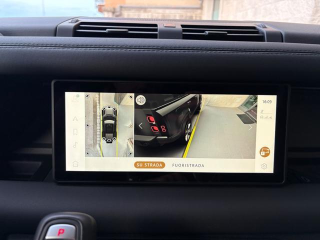 LAND ROVER Defender 110 3.0D I6 200 CV AWD Auto X-Dynamic SE AUTOCARRO