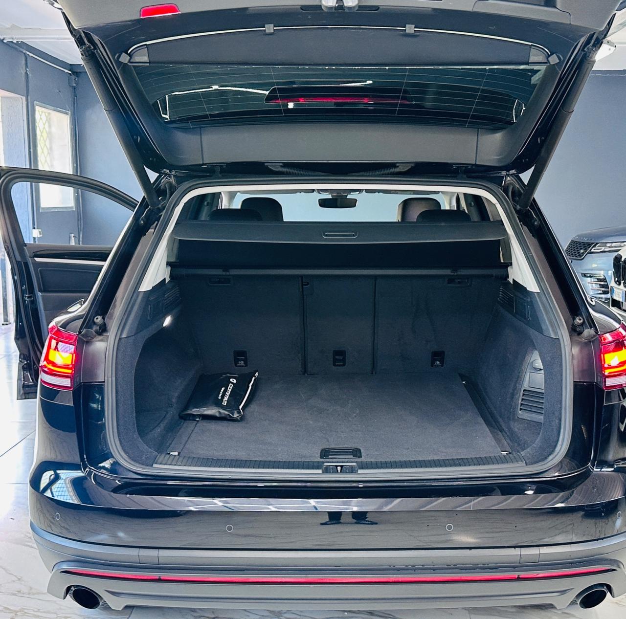 Volkswagen Touareg 3.0 V6 TDI SCR Black Style