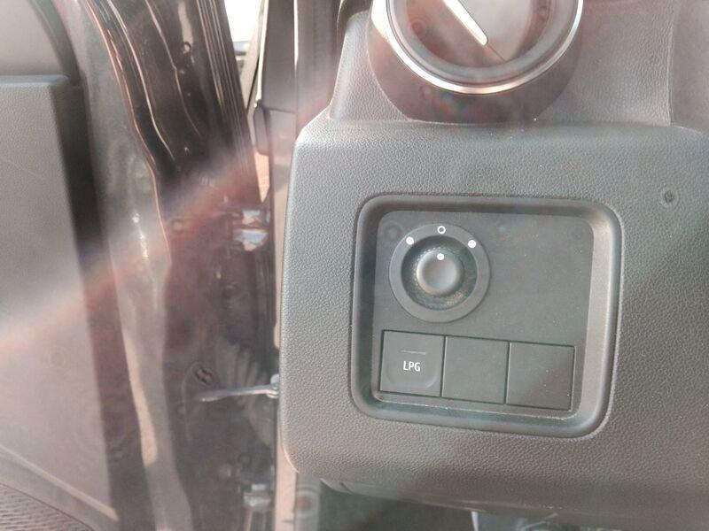 Dacia Duster II 2021 1.0 tce Comfort Gpl 4x2 100cv