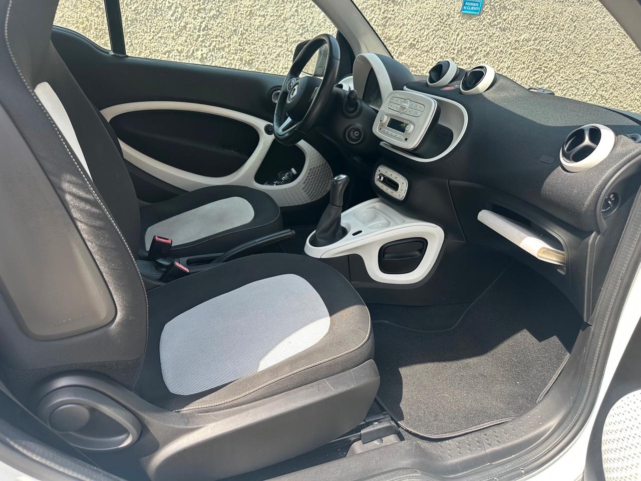 Smart ForTwo 1000 62 kW coupé passion 1.0 MANUALE