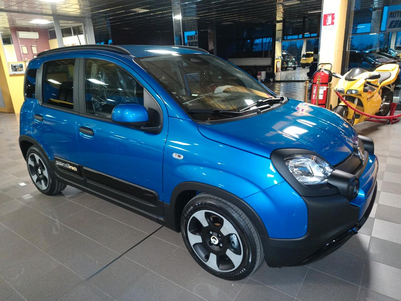 Fiat Panda Pandina 1.0 FireFly 65 CV Hybrid Cross