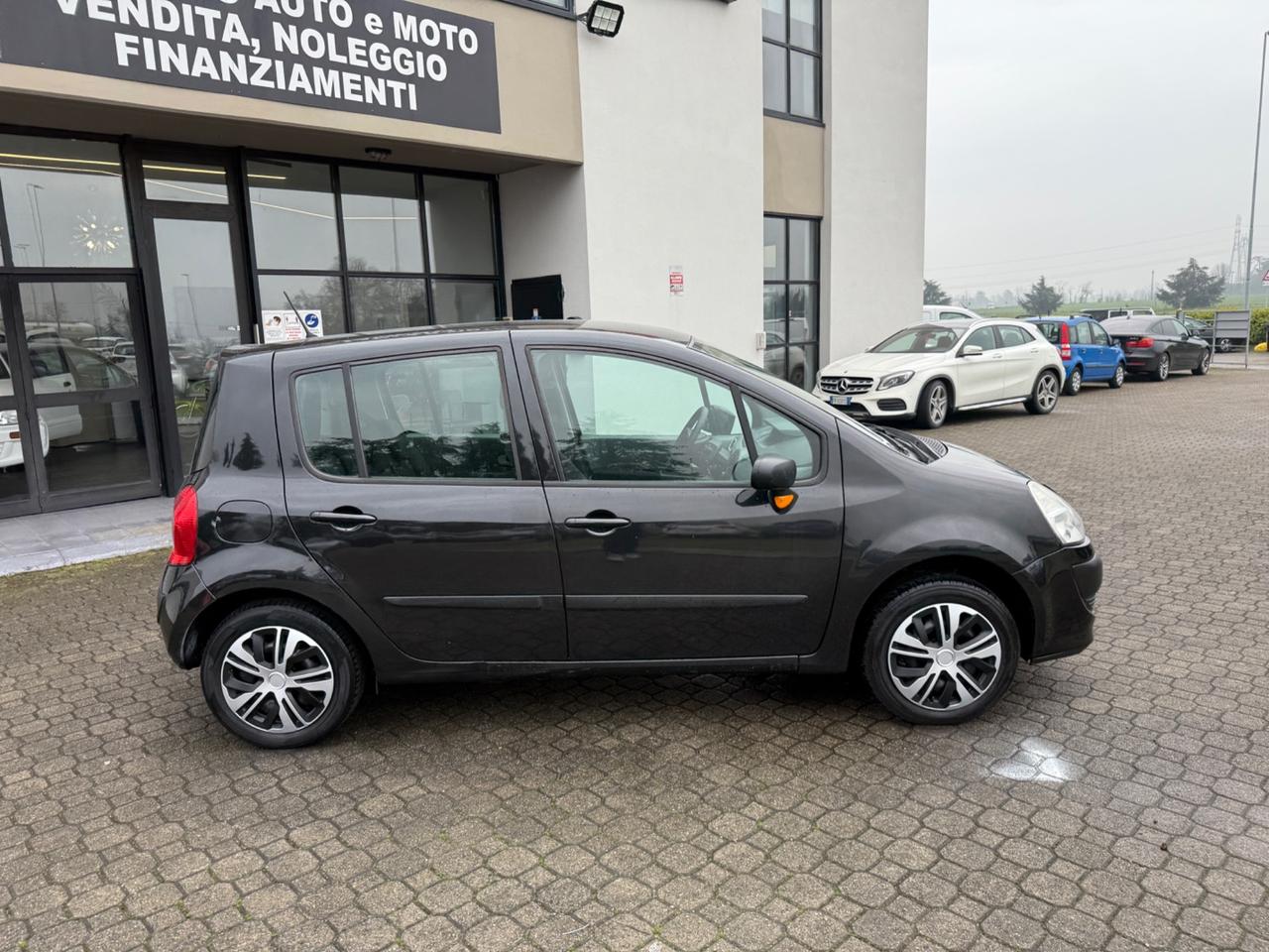 Renault Modus 1.2 b.|NEOPATENTATI