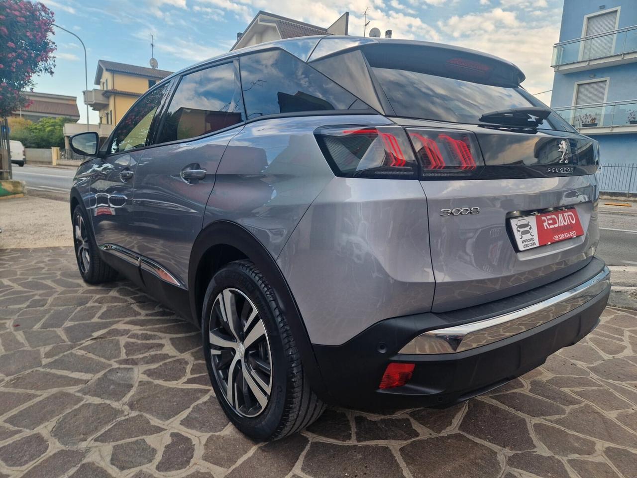 Peugeot 3008 BlueHDi 130 S&S EAT8 Allure