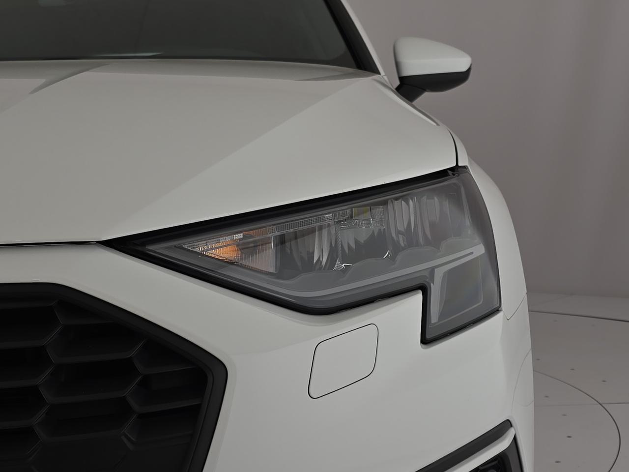 Audi A3 sportback 30 1.0 tfsi business