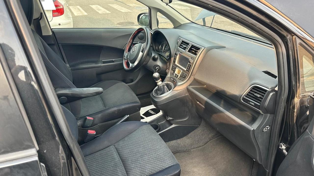 Toyota Verso-S 1.3 MT Style