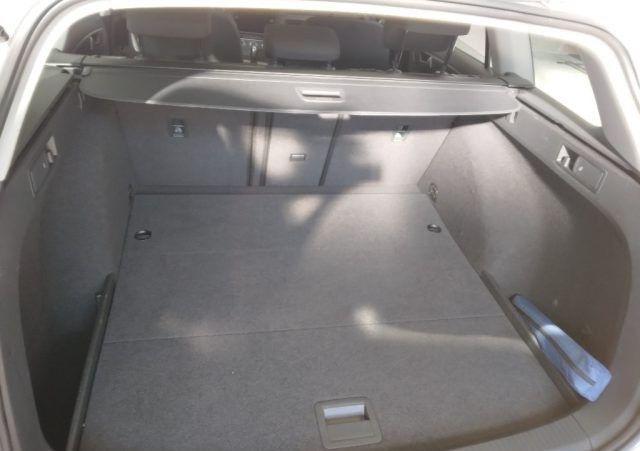 VOLKSWAGEN Golf Variant 2.0 TDI DSG Business