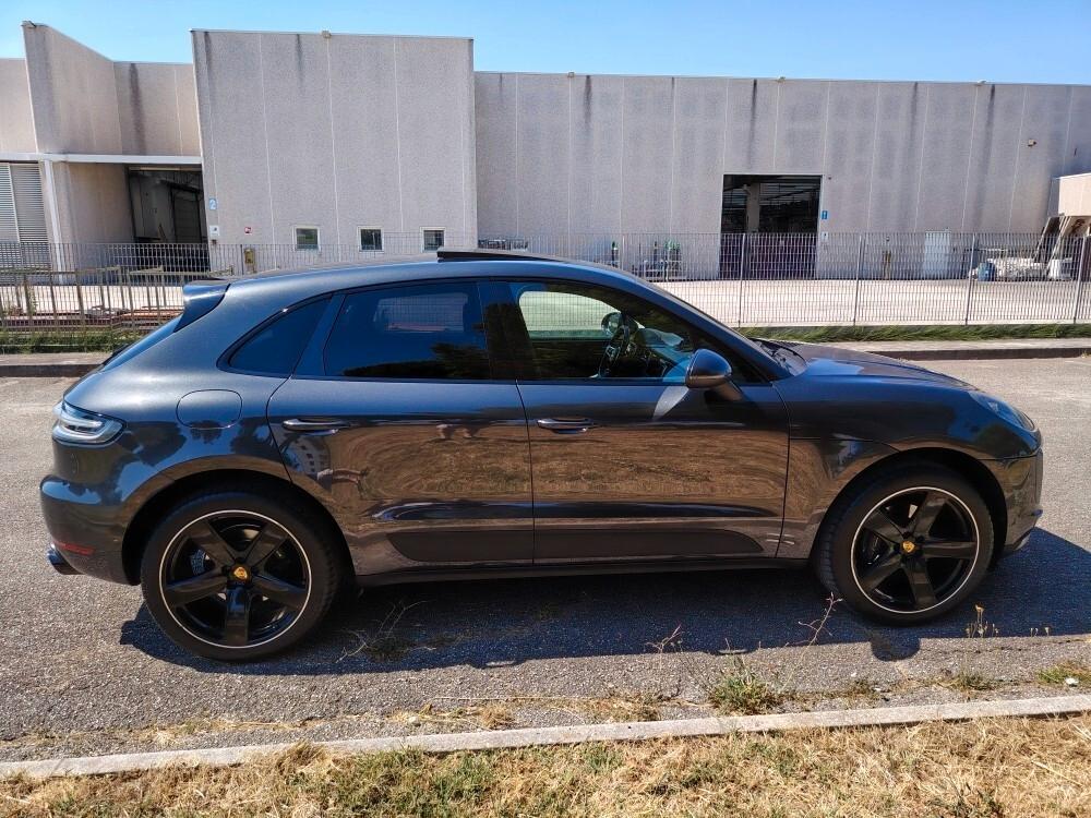 Porsche Macan 2.0 no super bollo come nuova.