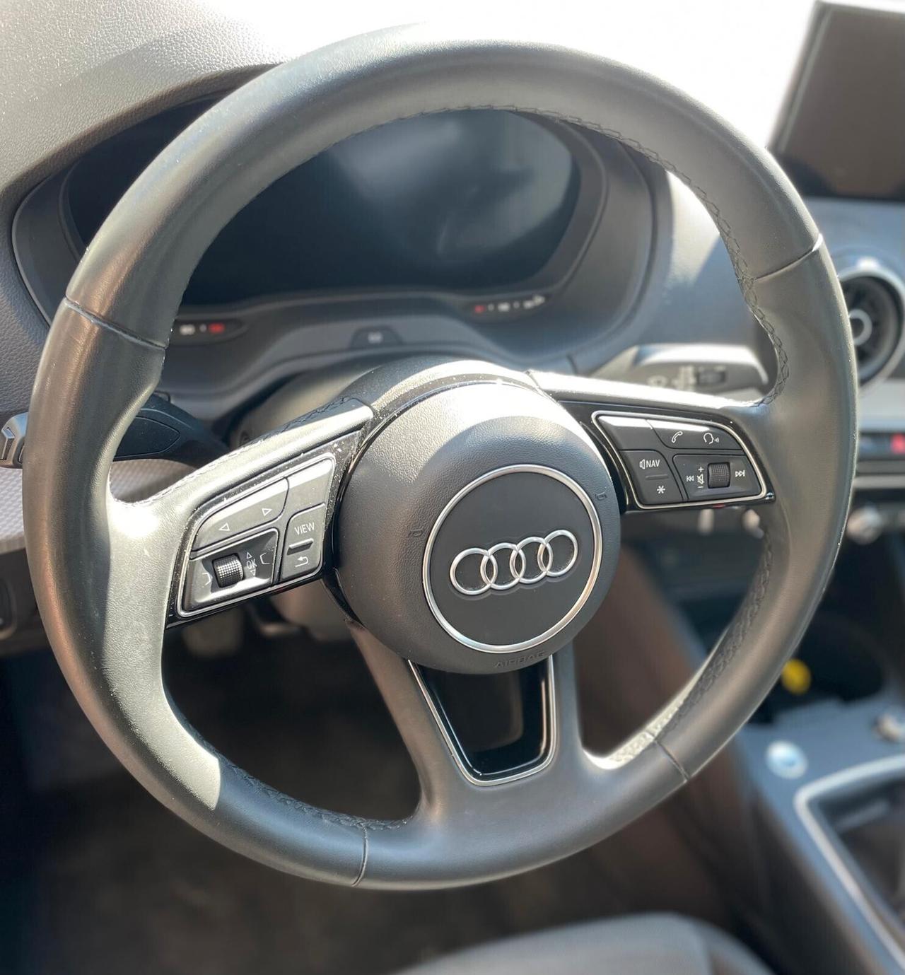 Audi Q2 30 TDI Identity Black 2024