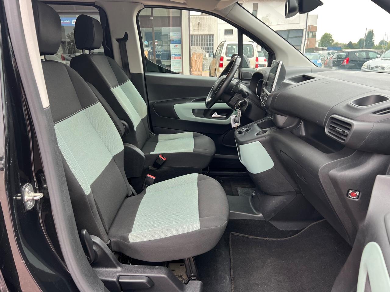 Citroen Berlingo BlueHDi 130 EAT8 S&S Van M Club