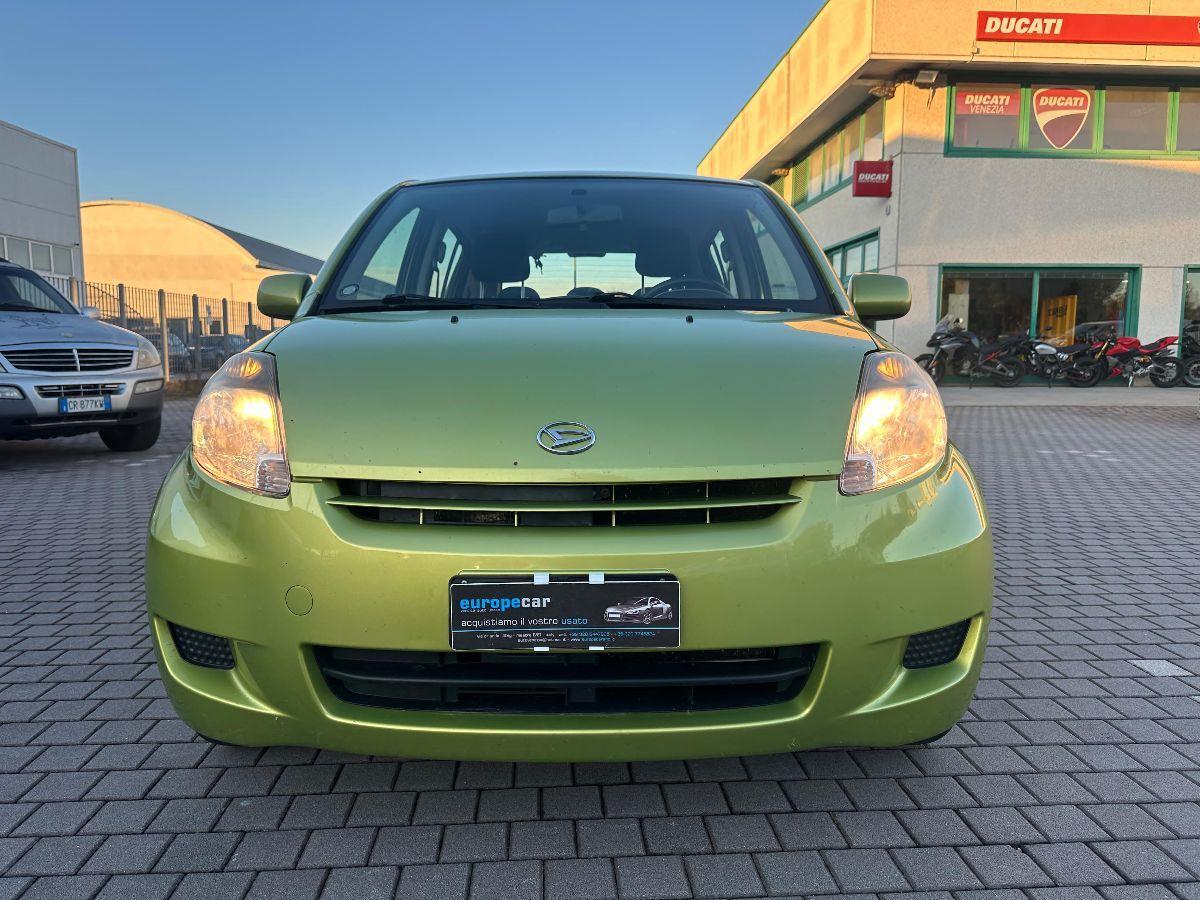 DAIHATSU - Sirion - 1.3i 16V 4WD CX