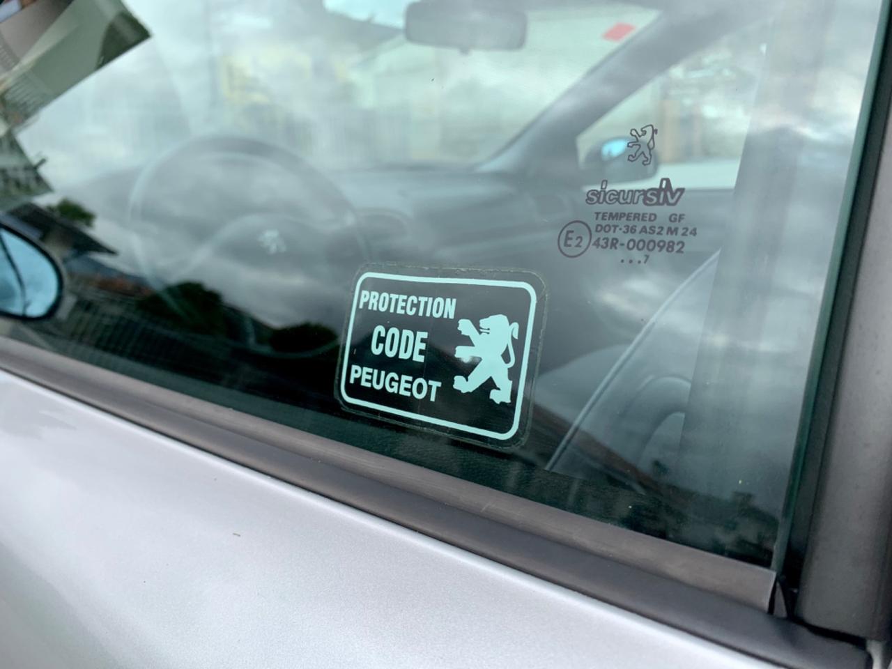 Peugeot 406 2.0i 16V Coupé