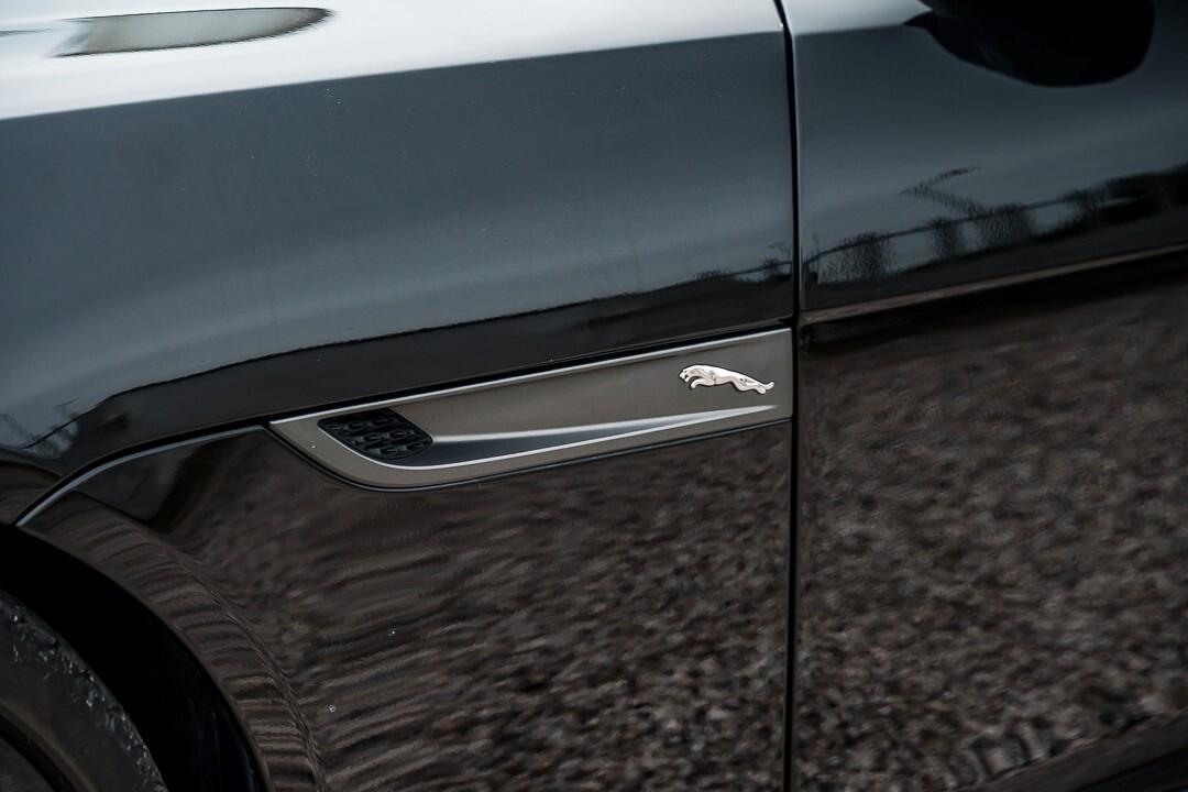 Jaguar F-Type 5.0 V8 First Edition 450 AWD