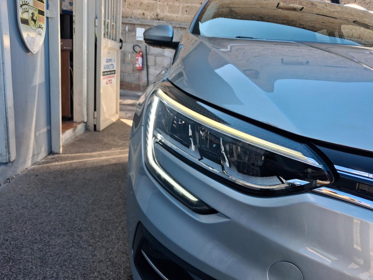 Renault Megane Mégane Blue dCi 115 CV NAVIGATORE FARI FULL LED, GARANZIA 12 MESI CON CERTIFICATO DI CONFORMITA'