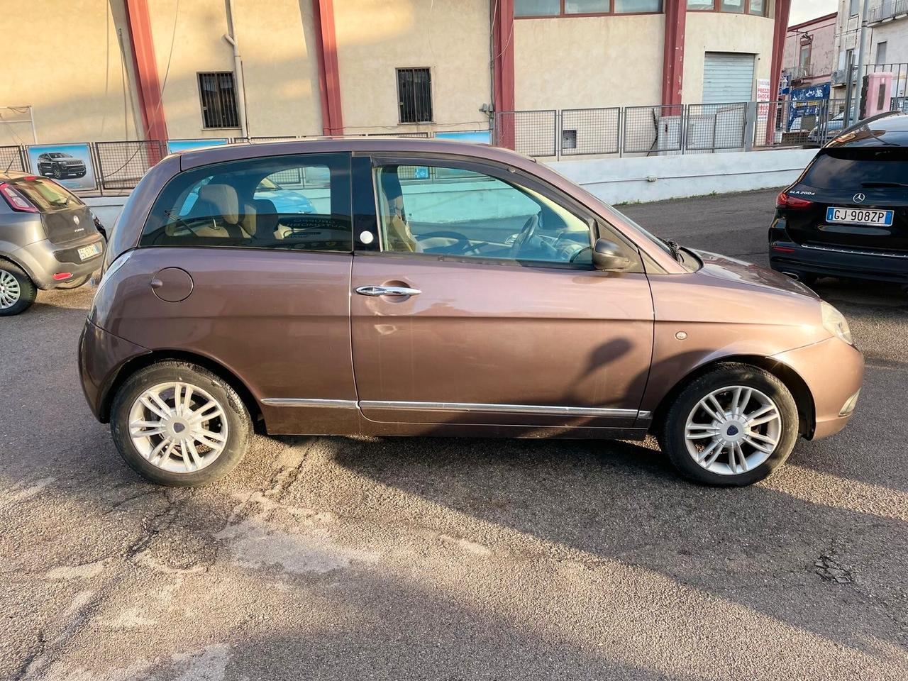 Lancia Ypsilon 1.4 Oro Ecochic GPL