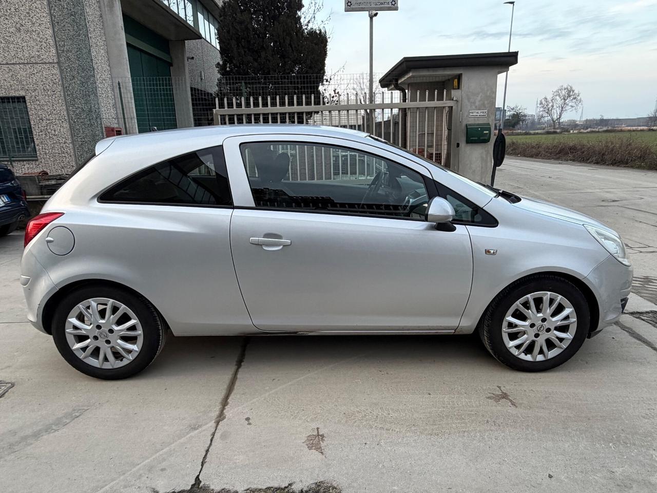 Opel Corsa 1.2 80CV 3 porte GPL-TECH Enjoy