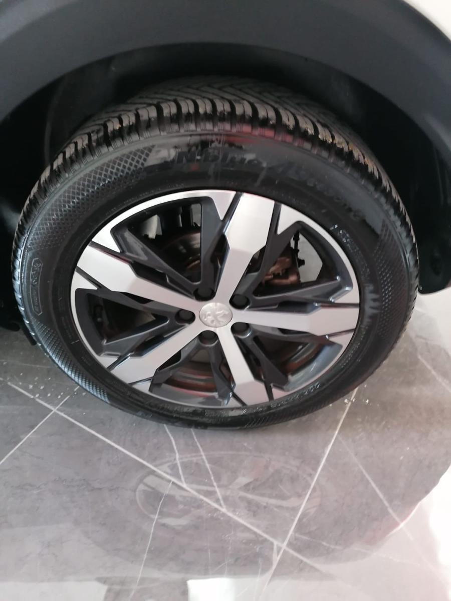 PEUGEOT - 3008 - BlueHDi 120 EAT6 S&S Allure