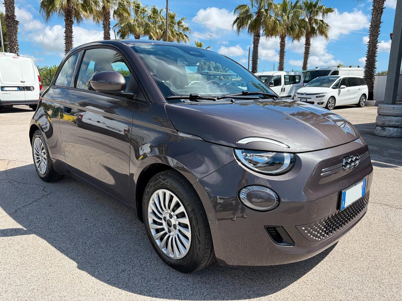 Fiat 500e Berlina 23,8 kWh Action