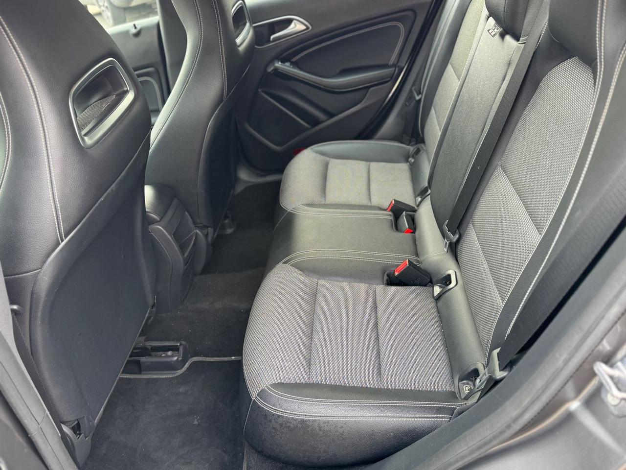 Mercedes-Benz CLA 180 Sport CLA 180 D #8883