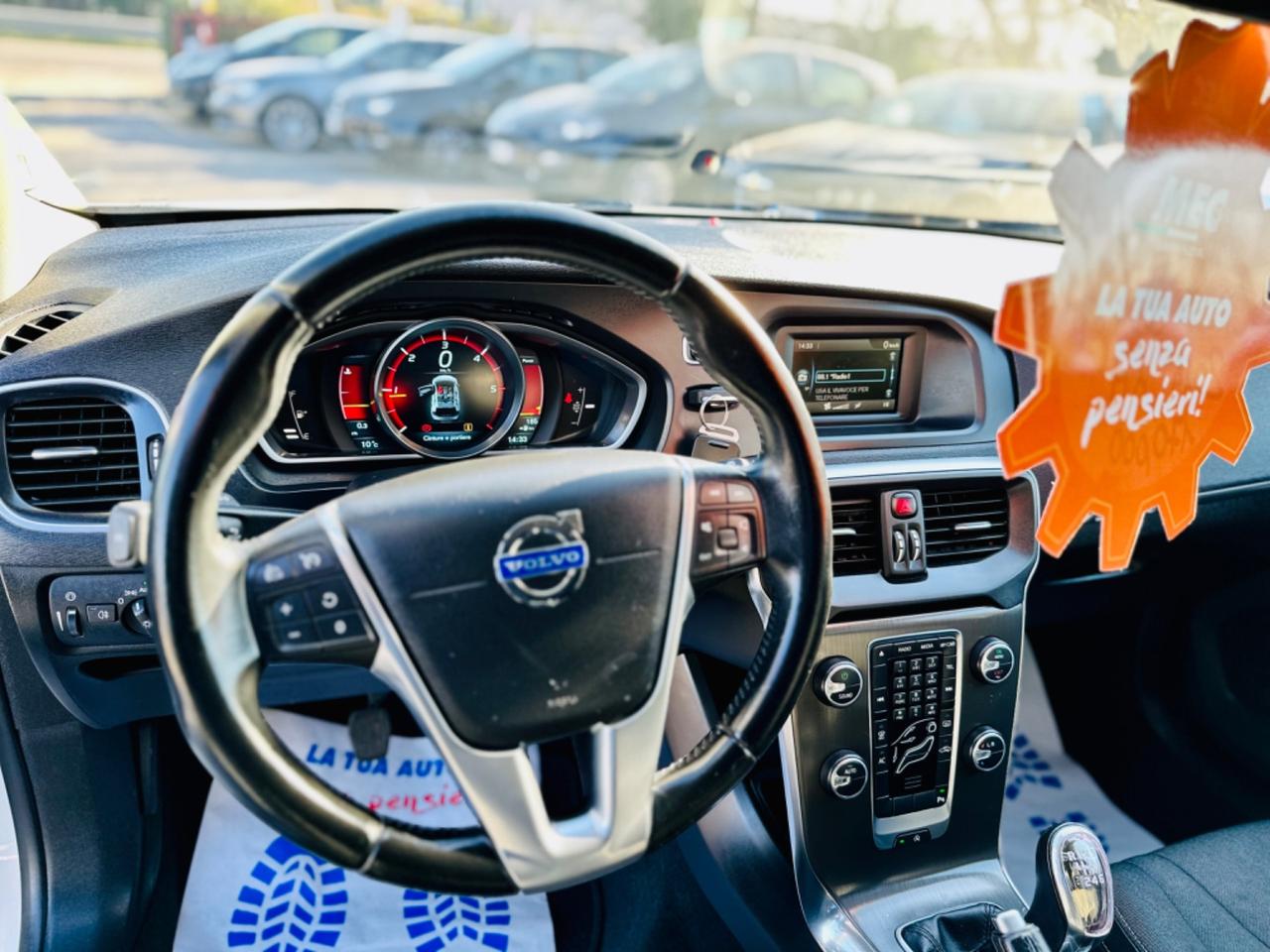 Volvo V40 Cross Country 2014 ok neopatentati D2 1.6 GARANZIA 12 Mesi ! ! !