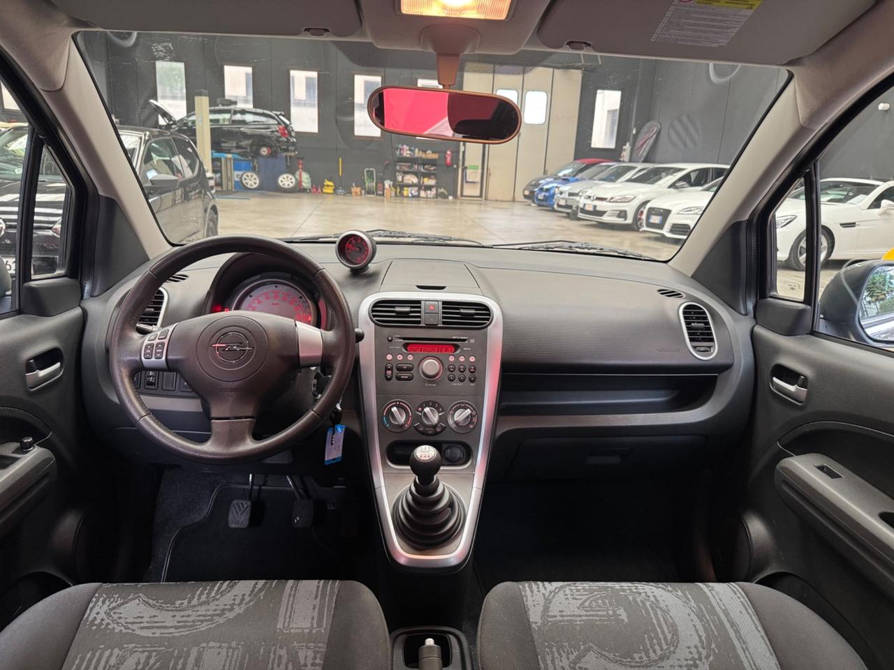 Opel Agila 1.2 16V 94CV Enjoy Neopatentati