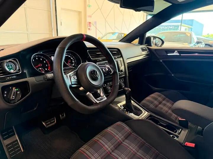 Volkswagen Golf GTI Performance 2.0 TSI DSG 5p. BlueMotion Technology