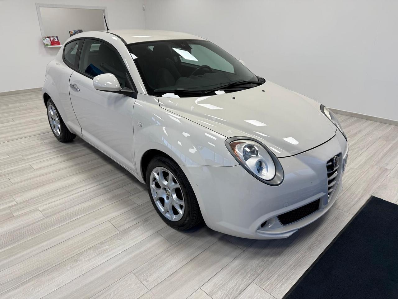 Alfa Romeo MiTo 1.4 78 CV Distinctive Sport Pack