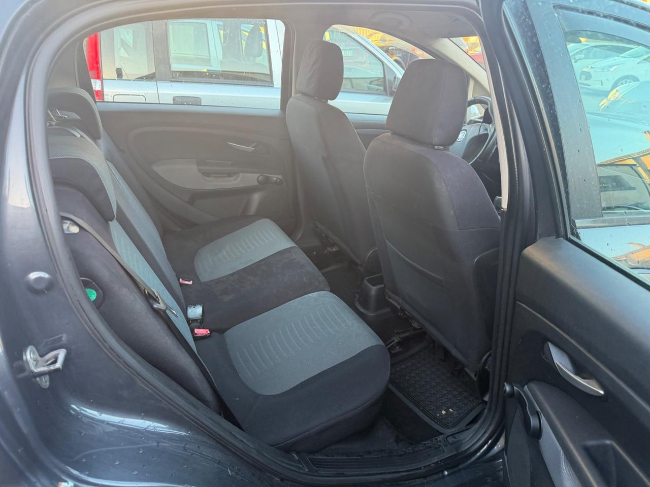Fiat Grande Punto 1.2 5 porte ok neopatentati