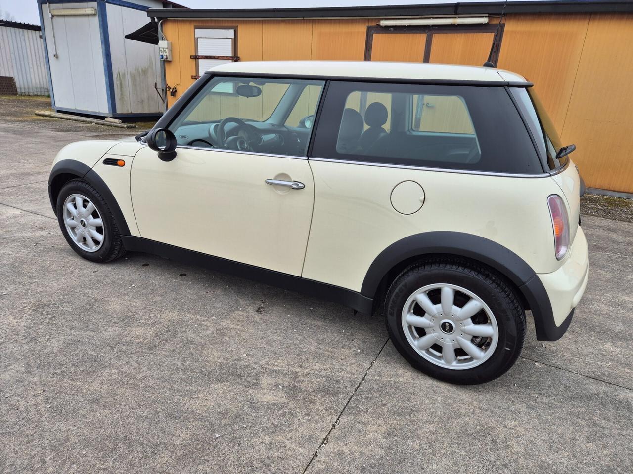 Mini 1.6 16V One de luxe