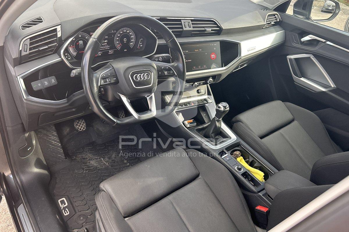 AUDI Q3 35 TDI quattro S line edition