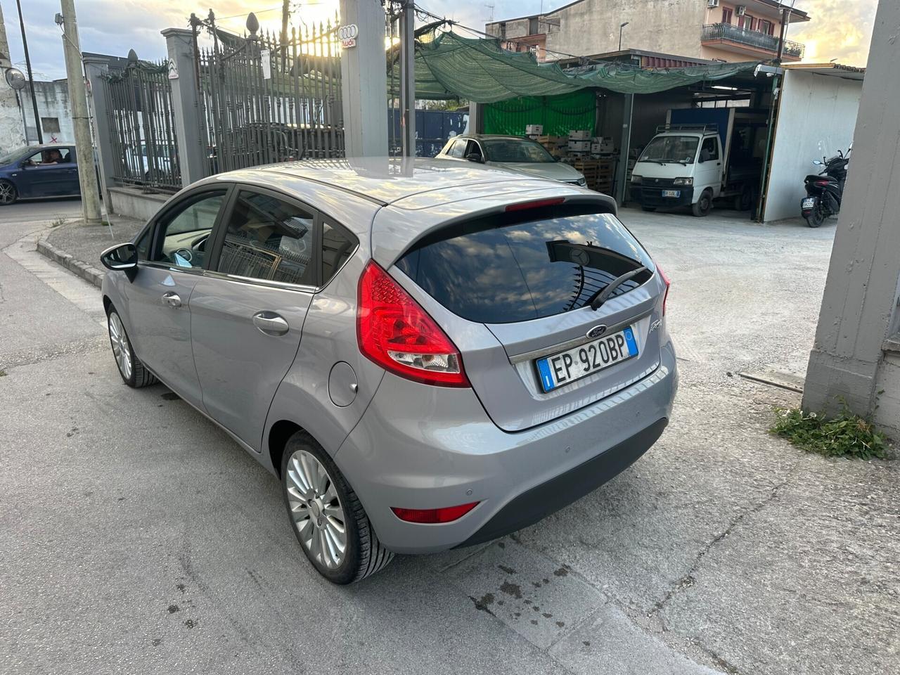 Ford Fiesta 1.2 Gpl 82 Cv Titanium 2012