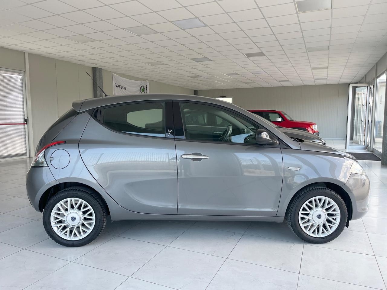 Lancia Ypsilon 1.2 69 CV 5 porte Platinum FULL
