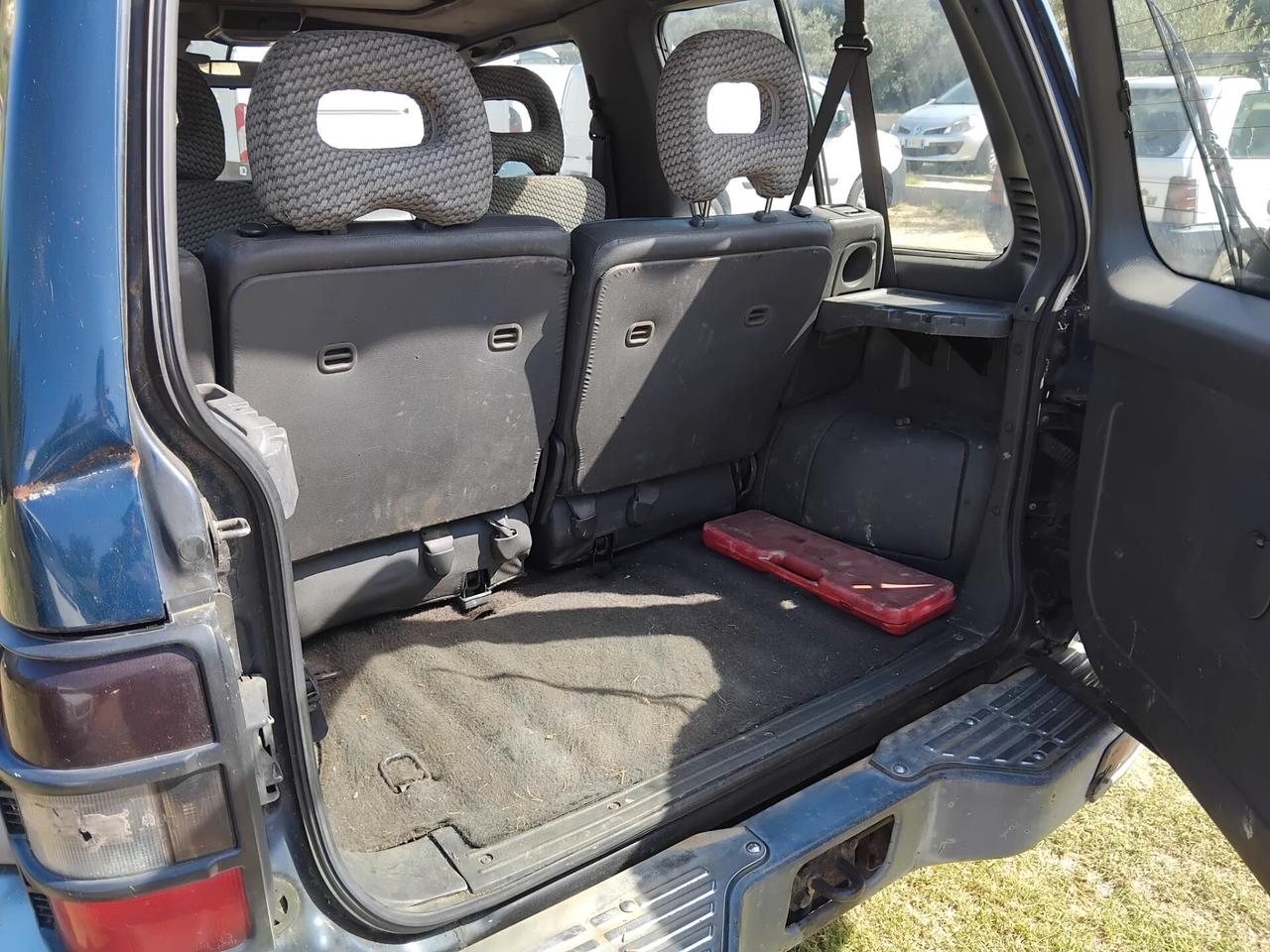 Mitsubishi Pajero 2.8 TDI MT GLS Execut. Autocarro