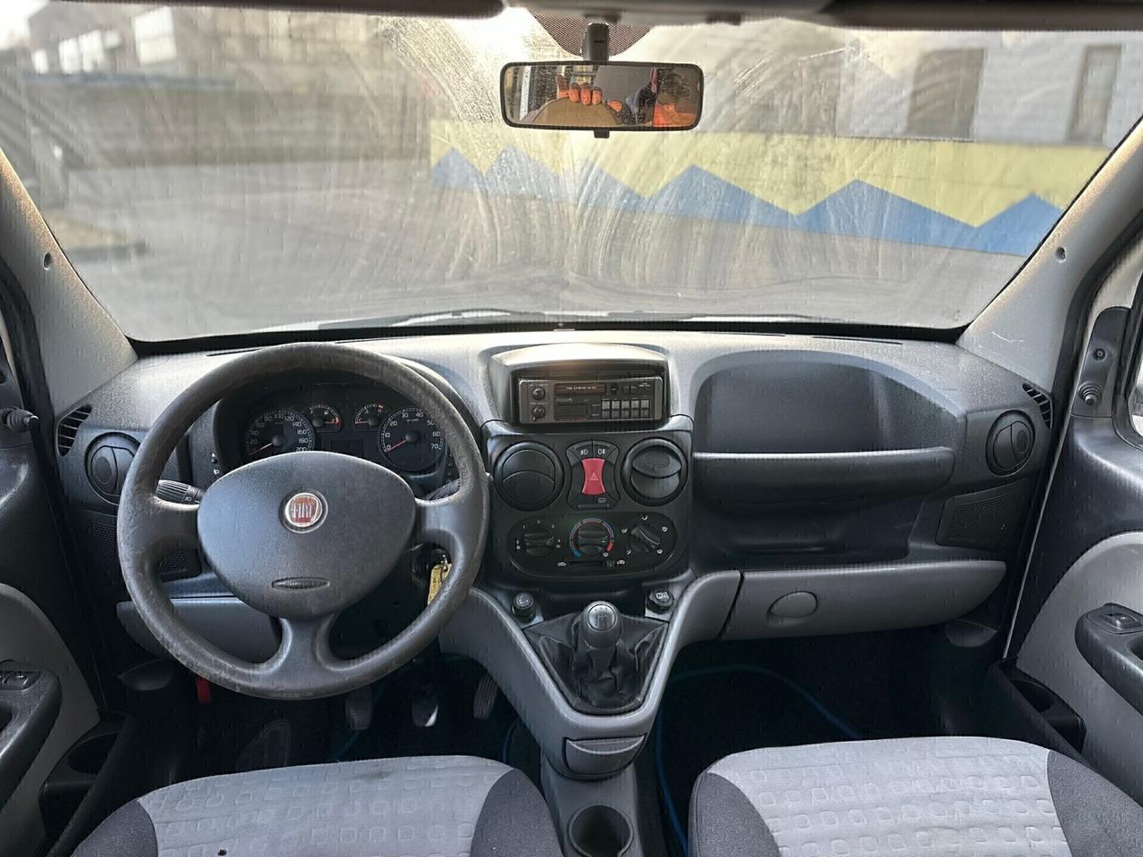 Fiat doblo 5 posti anno 2008 autocarro
