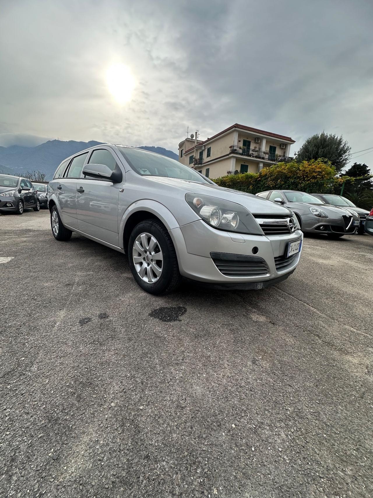 Opel Astra 1.4 16V Twinport 5 porte Enjoy