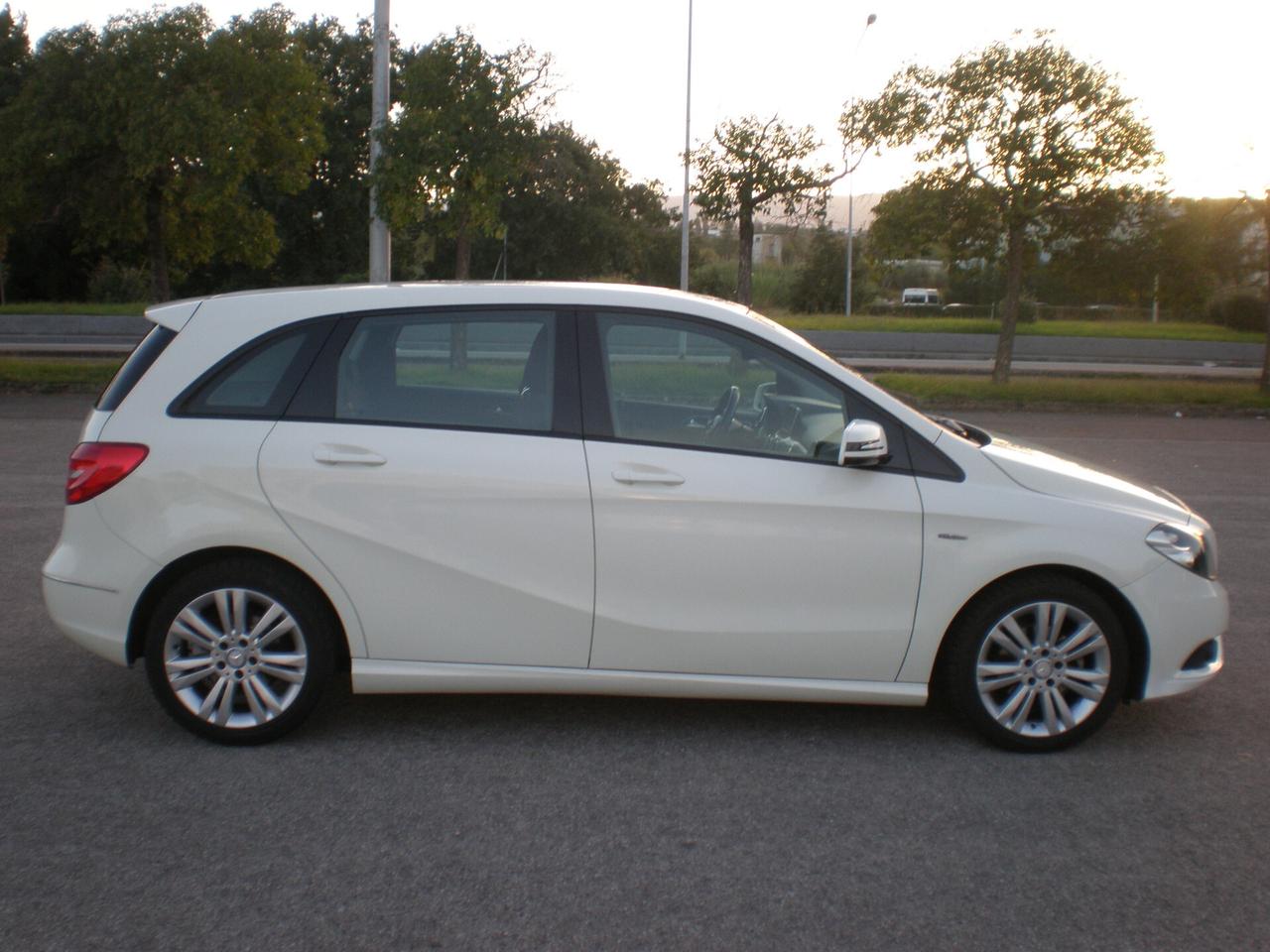 Mercedes classe B 1.5 td 110 cv, da vetrina