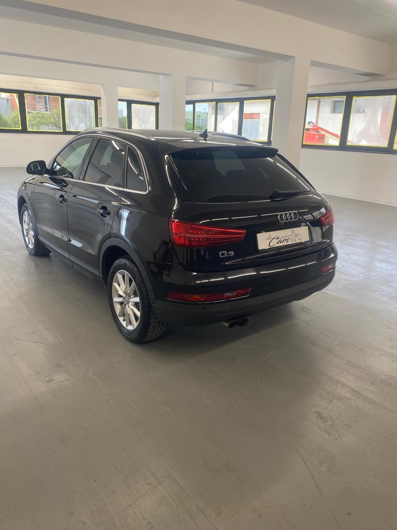 Audi Q3 2.0 TDI 120 CV Sport