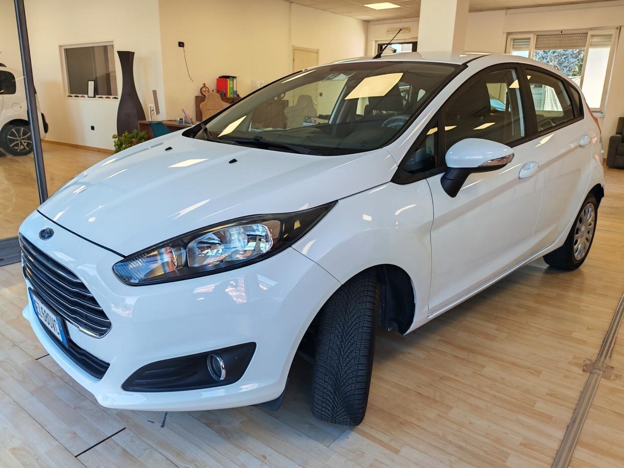 Ford Fiesta - DISTRIBUZIONE NUOVA e TAGLIANDATA - euro 6 !!!