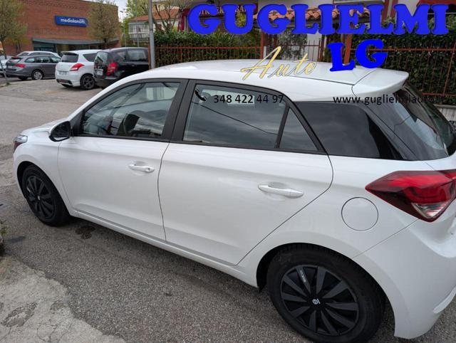 HYUNDAI i20 1.2 5 porte Econext Blackline GPL