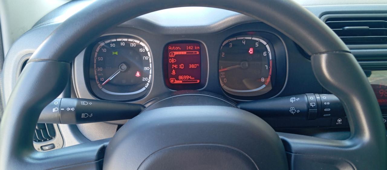 Fiat Panda 1.2i 69 CV - Garanzia-Neopatentati