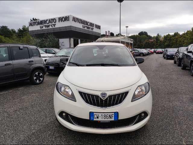 LANCIA Ypsilon 1.0 firefly hybrid Platino s&s 70cv