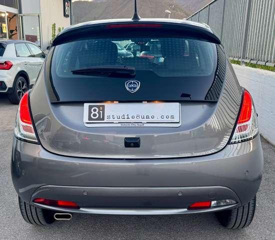 Lancia Ypsilon 1.0 FireFly 5 porte S&S Hybrid Platino