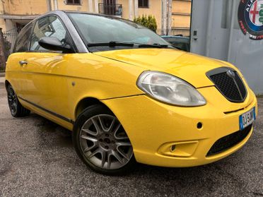 Lancia Ypsilon 1.3 MJT 105 CV Sport MomoDesign