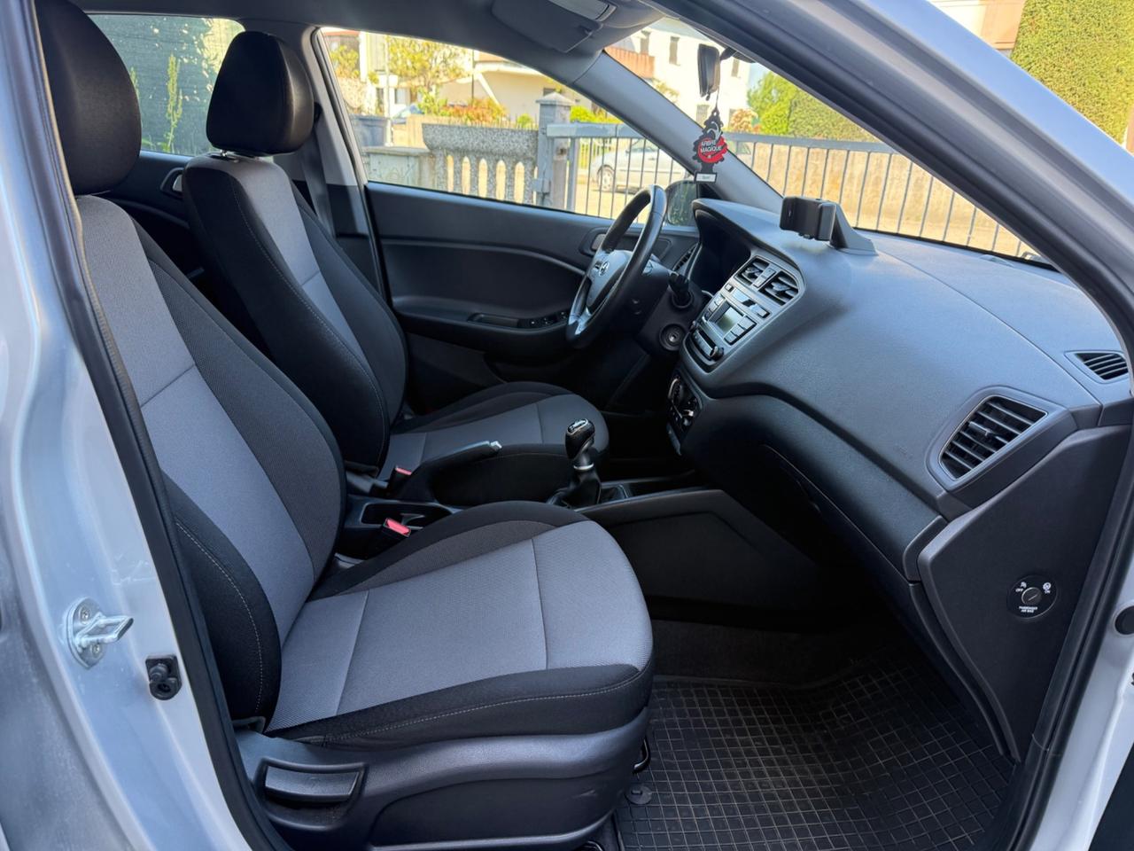 HYUNDAI I20 1.1 DIESEL POCHI KM 2019 EURO 6B