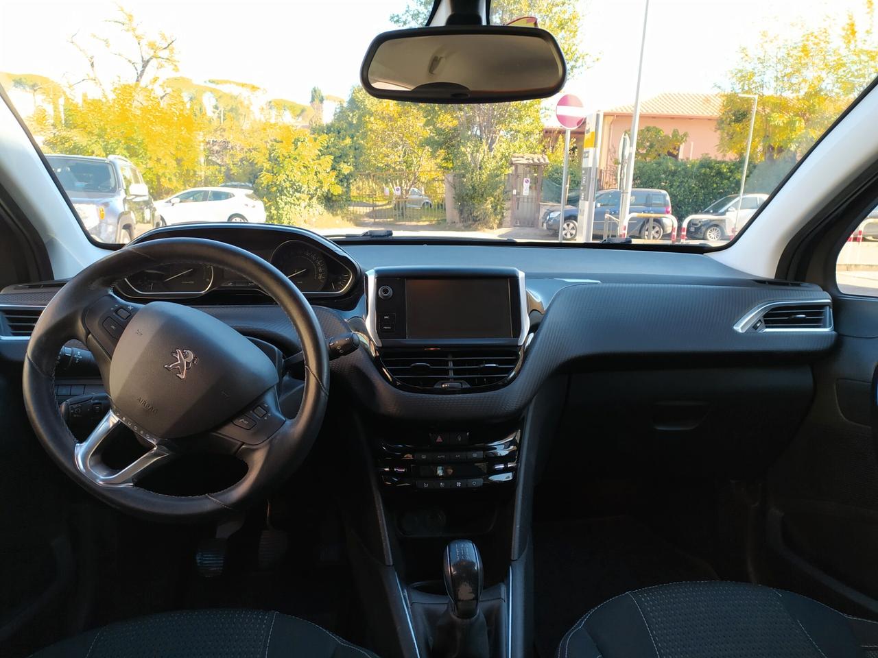 Peugeot 208 BlueHDi 100 5 porte Allure