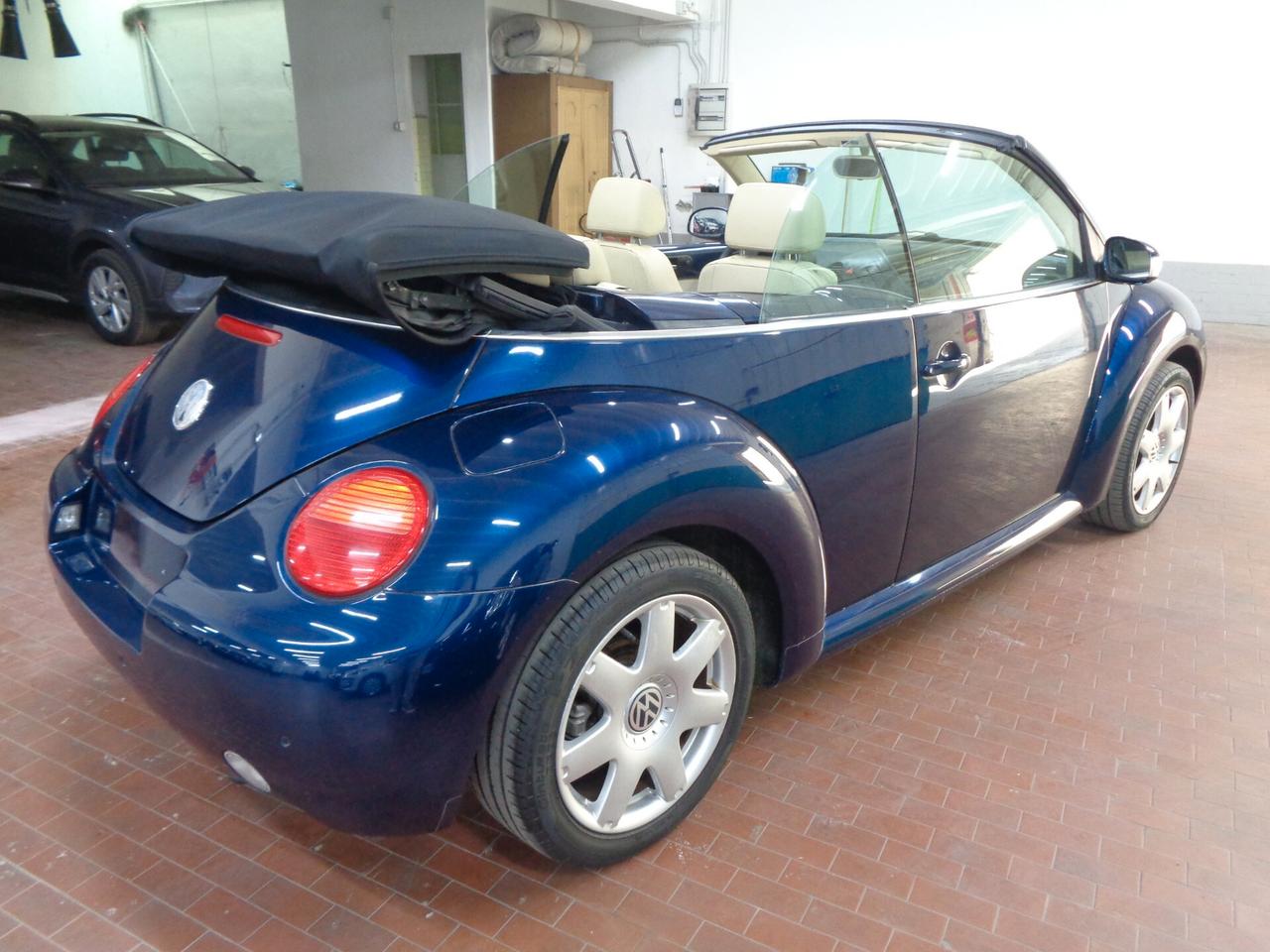 Volkswagen New Beetle 2.0 Cabrio