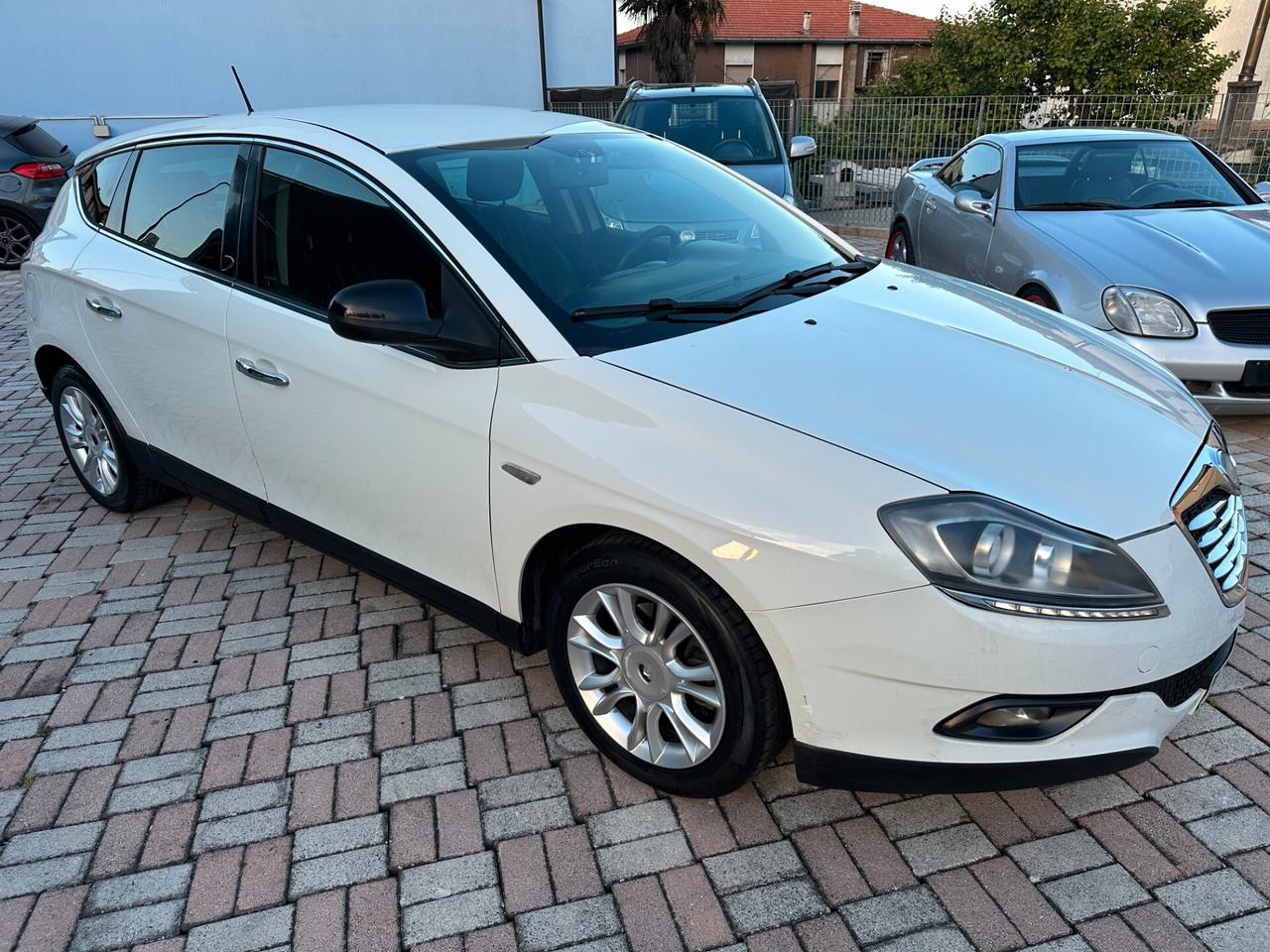 Lancia Delta 1.6 MJT DPF Gold