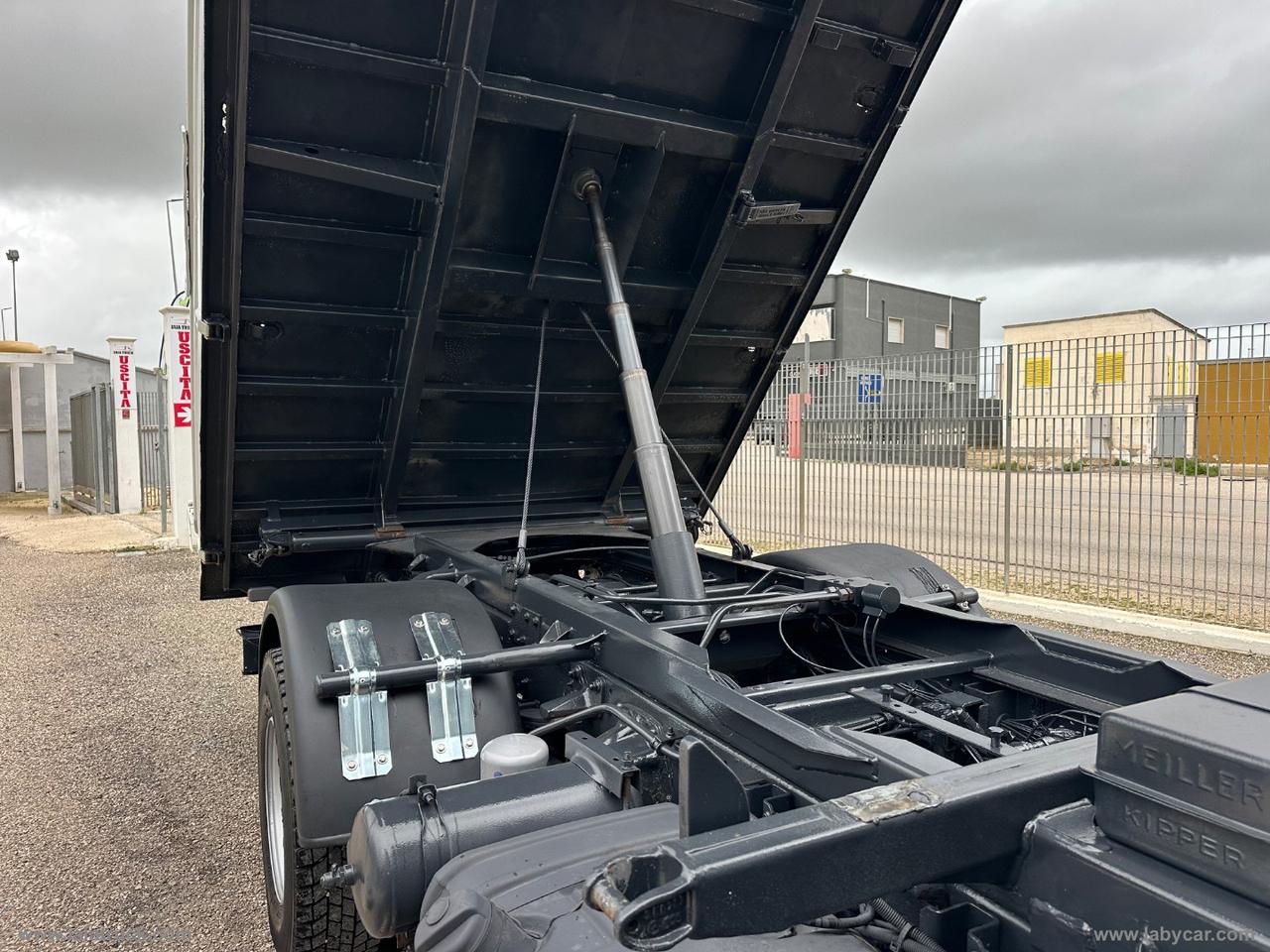 EUROCARGO 80E18 RIBALTABILE TRILATERALE ML2Q