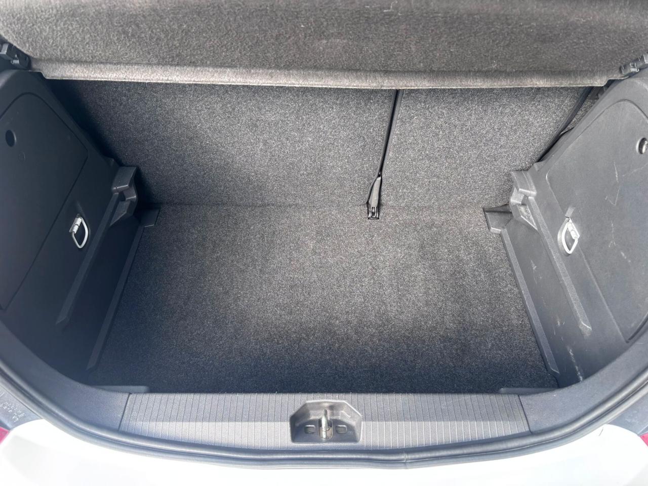 Opel Corsa 1.2 5 porte Cosmo